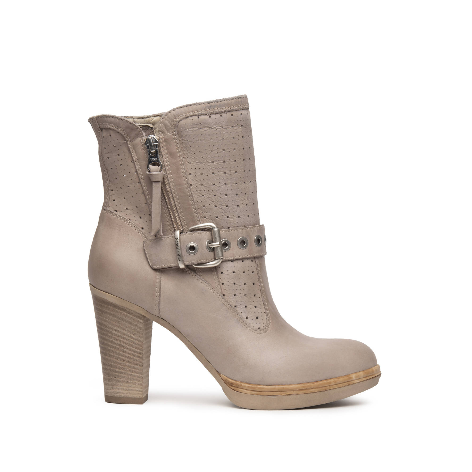 Nerogiardini Stivali Donna in Pelle Tortora Con Inserti Traforati Tacc-  CommercioVirtuoso.it